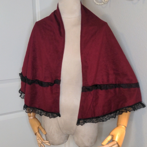 Vintage Accessories - Elegant Burgundy Shawl with Black Lace Trim